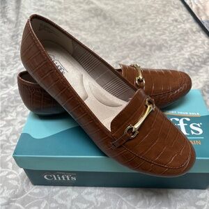 Brown Croc Print Loafer